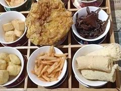 -鸡遇虾煲干锅火锅(小寨金莎店)
