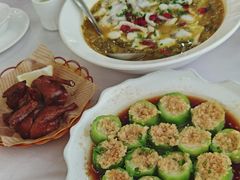 -泉龙渔村·粤式早茶·金牌烧鹅(中山三乡店)