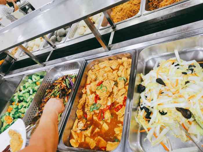 慧善堂素食-"店里一直在不停的上新菜,这点特别棒!看到.