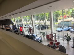 -深圳锦龙奥迪4S店(前海店)