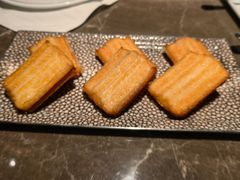 -新荣记(BFC外滩金融中心店)