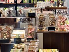 -Laderach 莱德拉(上海环贸iapm店)