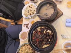 -霄汉牛三鲜湖北砂锅菜(万松园2店)