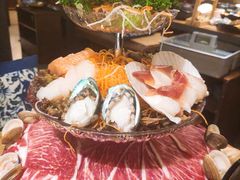 海陆拼盘-湊湊火锅·茶憩(上海合生汇店)