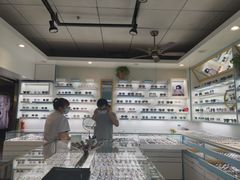 -潘多拉眼镜·蔡司依视路明月(潘家园店)