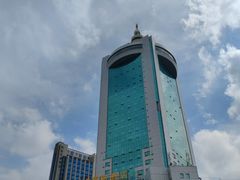 -荣誉国际酒店-云顶旋转餐厅