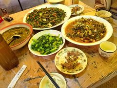 -江湖黑大兔(杨家坪店)
