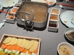 -左庭右院鲜牛肉火锅黑金店(陆家嘴中心店)