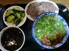 -陇上全荟兰州传统牛肉面(延吉路店)