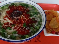 -陆元丰·兰州纯汤牛肉面(自强西路店)