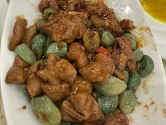 腊八蒜烧肥肠-东四民芳餐厅(世茂工三店)