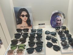 -J-Optical佳视明眼镜·蔡司视觉(青岛金茂览秀城店)