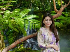 -Chom Cafe and Restaurant