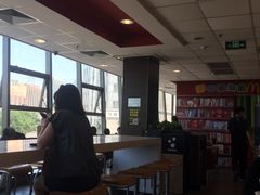 -麦当劳(展览路店)