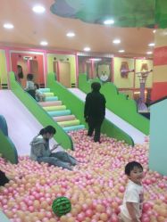 -宝贝渡口儿童游乐园(华南安盛店)