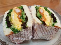 营养滑蛋炸虾三明治-Ginko银子(青龙街店)