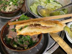 -乐山食古香跷脚牛肉