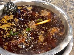 -肖肖酸萝卜鱼火锅(总店)