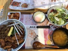 -桃花丼烧肉饭(凯丹商场店)