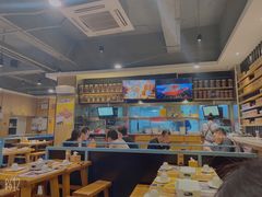 大堂-木屋烧烤(万德庄店)