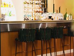 -华凌牛庄西餐厅(乌鲁木齐华凌美爵大饭店)