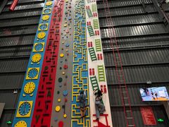 -极限PLAY运动娱乐新世界·团建派对潮玩休闲馆·室内蹦极高空游乐园