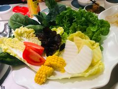 -左庭右院鲜牛肉火锅(浦江欢乐颂店)