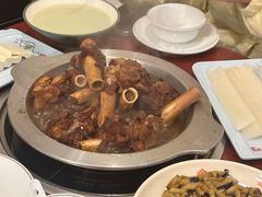 -聚首堂·特色小吃·肘子(什刹海德胜门店)