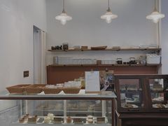 面包甜点陈列柜-Ten Olives甜点