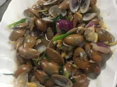 -四川小胡子海鲜(丁村万人海鲜广场店)