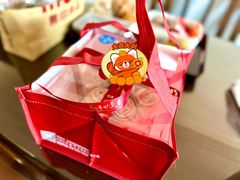 -红宝石·鲜奶小方·海派西点房(南丹店)