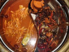 -渝都辣夫重庆老火锅(华新店)
