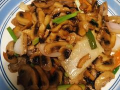 -雀舞云南菜(天津天河城购物中心店)