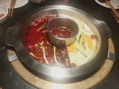-佬土鹅肠火锅(解放路店)