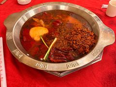 -山城年华老火锅(玉林店)