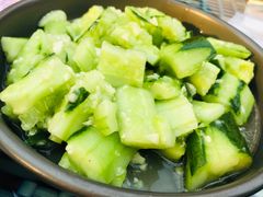 蒜泥黄瓜-去吃小龙虾·江湖菜·烧烤(南滨路店)