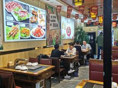 大堂-刘记大块烤羊腿餐吧(北沙滩店)