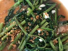 -班赞海鲜市场胖阿姨加工点