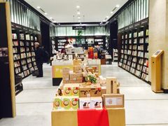 -诚品(信义店)