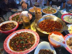 -牟记江湖重庆地标特色菜鱼蛋海鲜羊蝎子(巴南区黑金冠十多年好店)