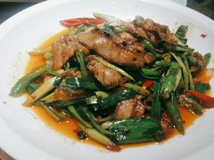 -有红鸡毛店·川菜(建设路店)