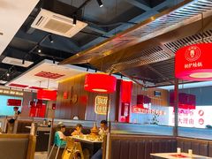 大堂-老佛爷铜炉蛙锅(挂绿店)