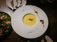 -HIGH FIVE哈福手工汉堡(桂林路店)