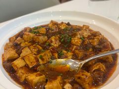 雪花牛肉粒烧麻婆豆腐-月福京味斋·烤鸭店·北京菜(鼓楼总店)