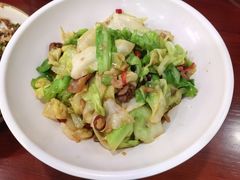 -湖南人家湘菜馆(镇江路店)