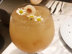 吉维尼的正午-théATRE 茶聚场(王府中環店)