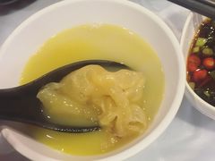 -鲜入围煮花胶鸡海鲜火锅