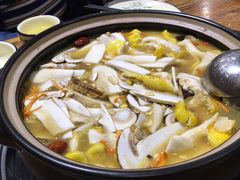 -菌之家·专业纯野生菌火锅·特色炒菌