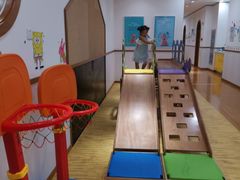 -抱抱熊托育中心(大悦城店)