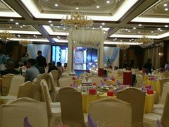 -山明水秀大饭店